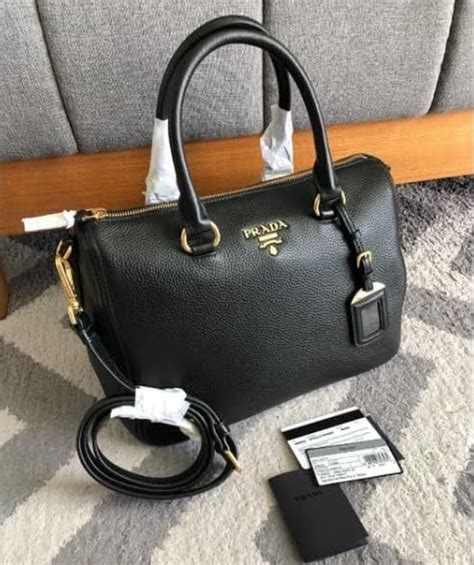 harga tas Prada asli